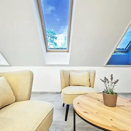 Apartment Enoteka Vinofol - Winebar & Cafe &